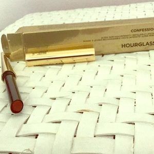 Hourglass Confession ultra slim At Night lipstick swatched once